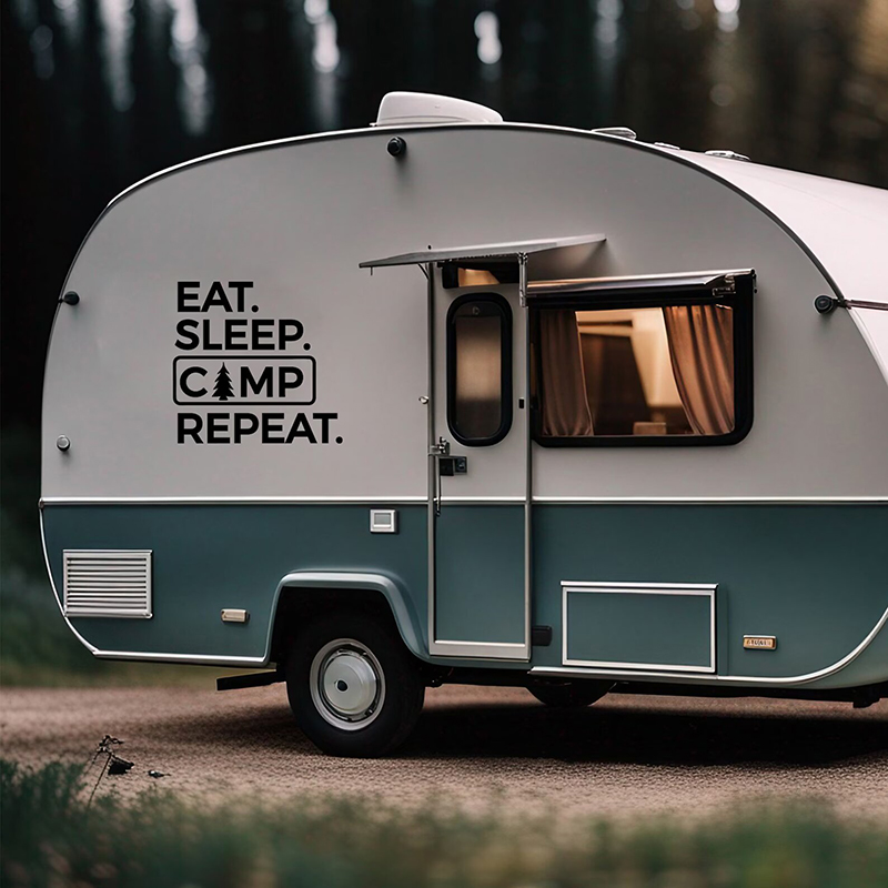 Outdoor Adventure Quotes - Autocollant de répétition de Camp Eat